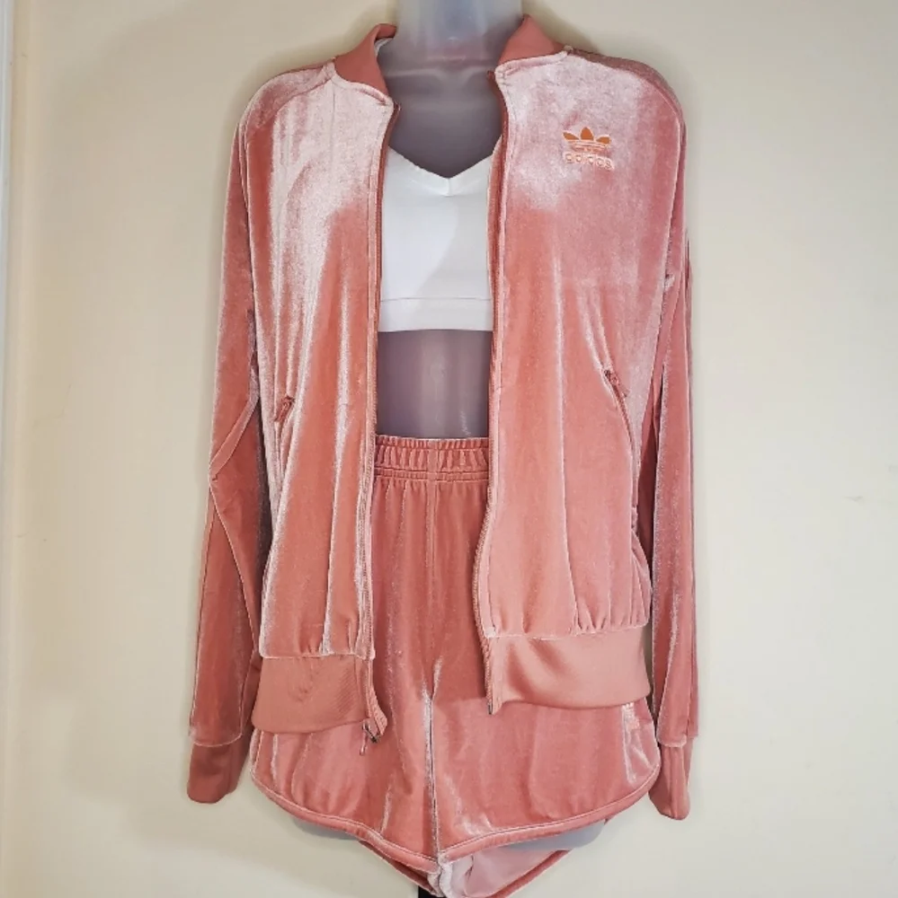 Adidas Originals Pink Velvet Jacket and Shorts Small - Picture 2 of 8